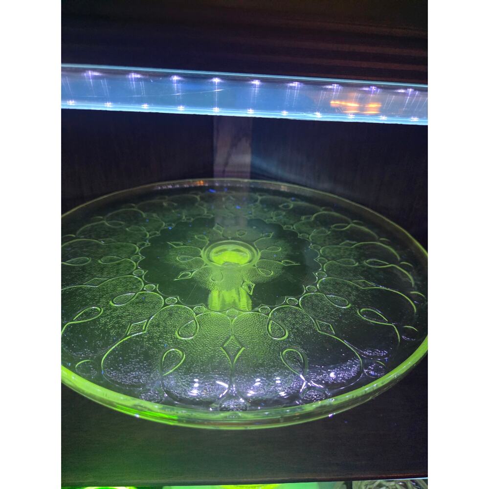 Vintage Princess House Fantasia 10" Pedestal Cake Stand - UV Glows
